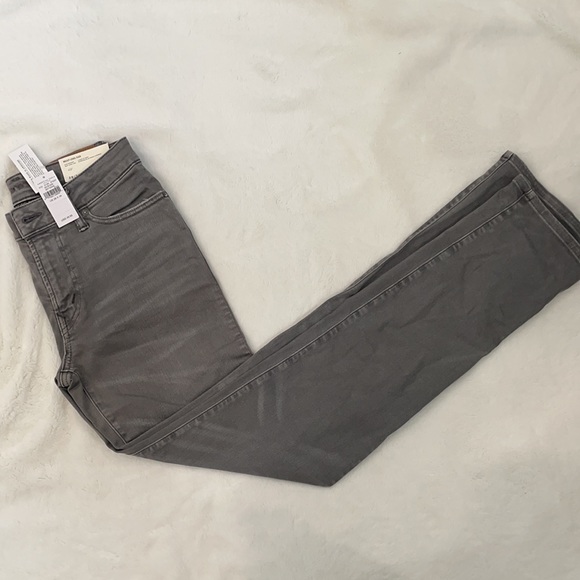 American Eagle Men’s Size 28/34 Gray Slim Straight Pants/Jeans - Picture 2 of 3